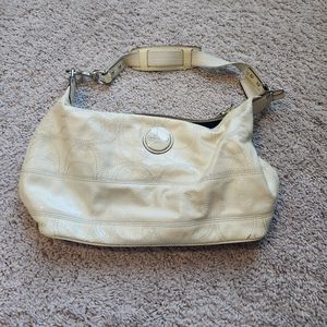 Coach hobo bag. Light yellow/ivory